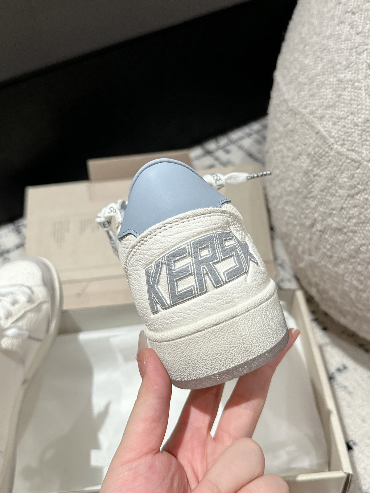Golden Goose Deluxe G05 Pantofi sport - prezentare produs