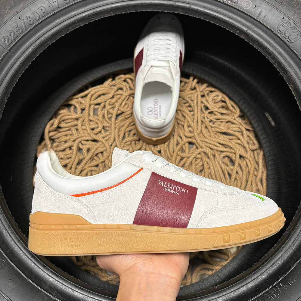 Valentino Upvillage Alb Bordo - prezentare produs