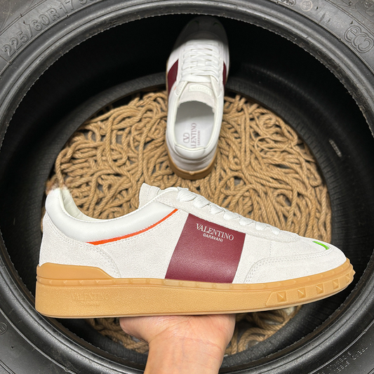 Valentino Upvillage Alb Bordo - prezentare produs
