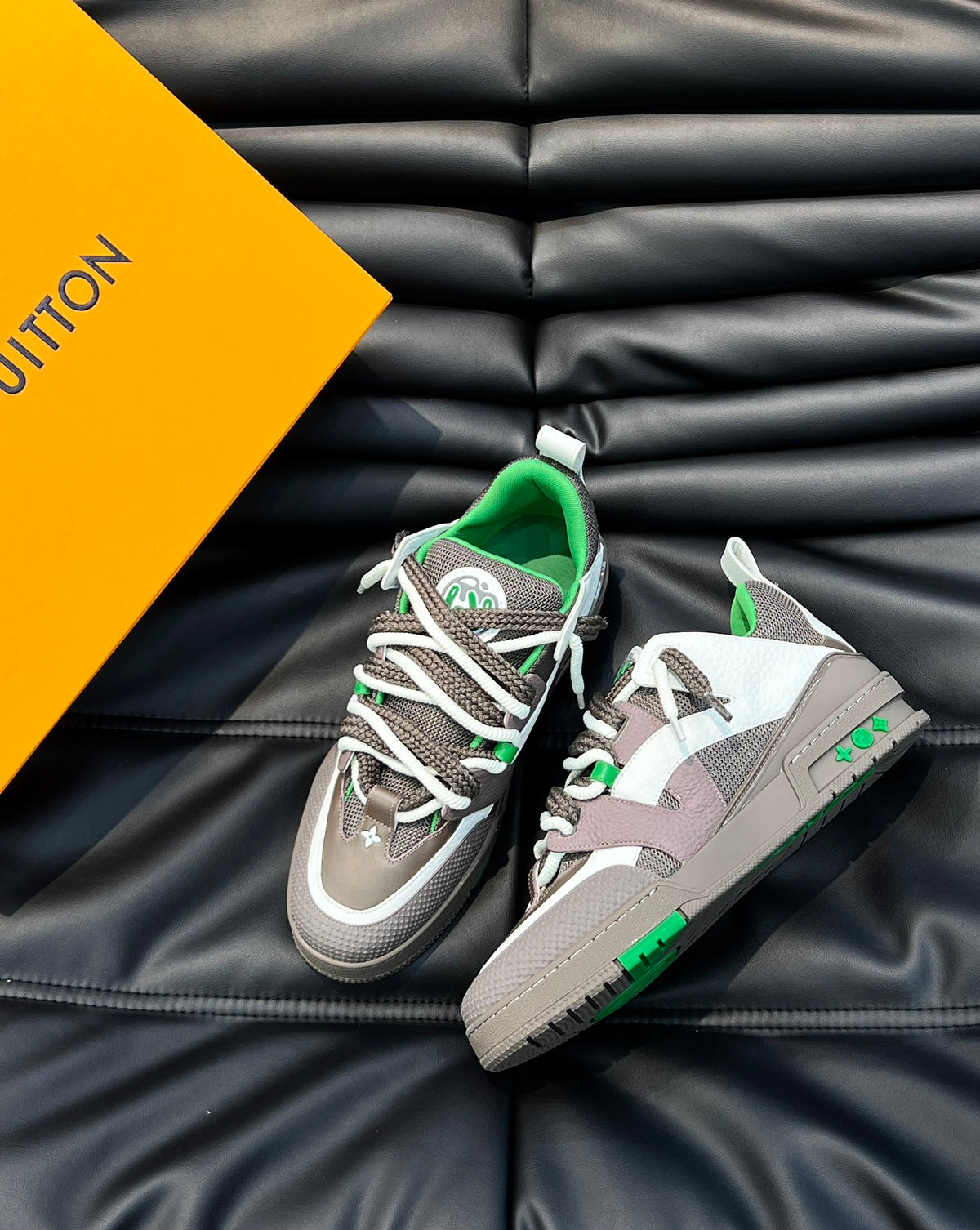 Louis Vuitton LV Skate Verde Maro - prezentare produs