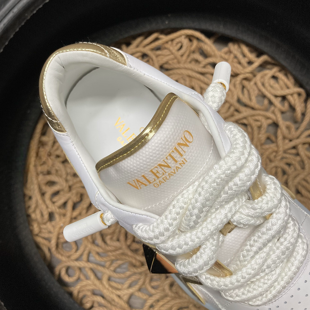 Valentino One Stud Alb Auriu - prezentare produs