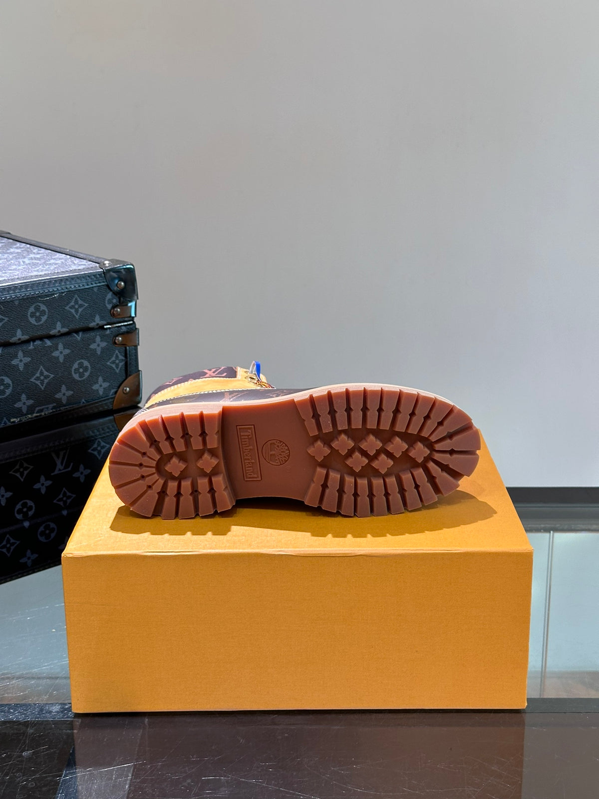 Louis Vuitton LV X Timberland Ghete Închis Maro Pânză - prezentare produs