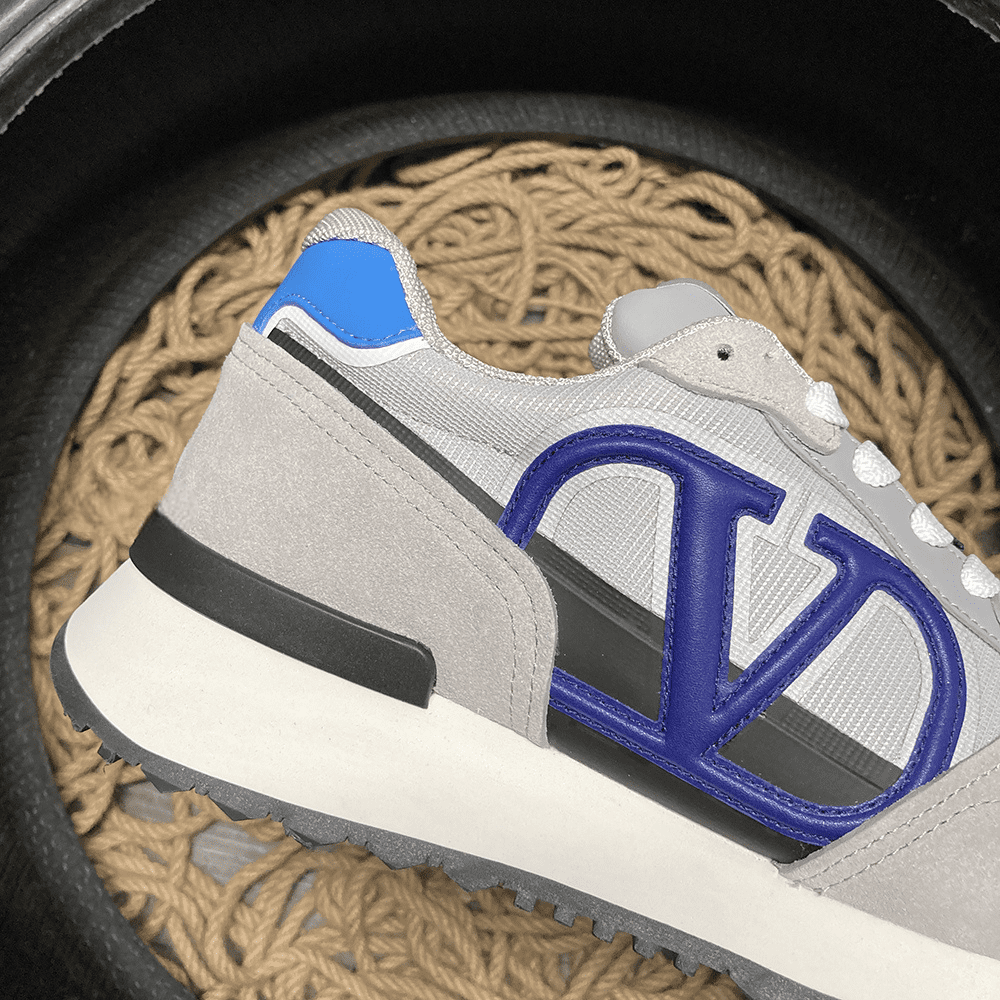 Valentino Vlogo Low Deschis Gri - prezentare produs