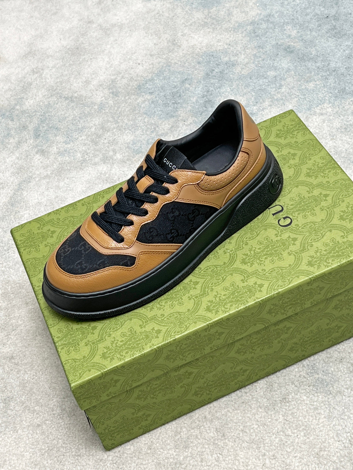Gucci Screener - prezentare produs
