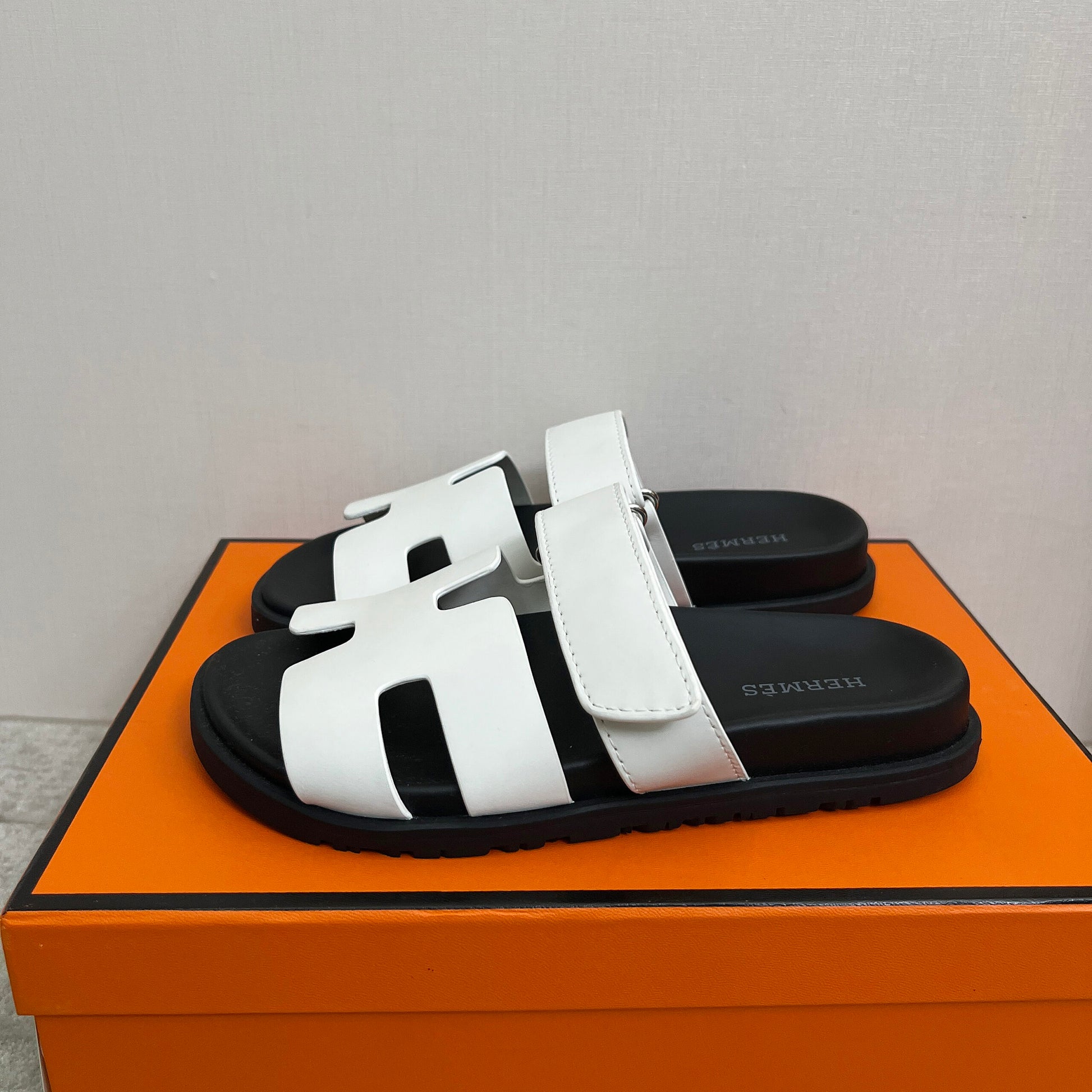 Hermès Sandale - prezentare produs