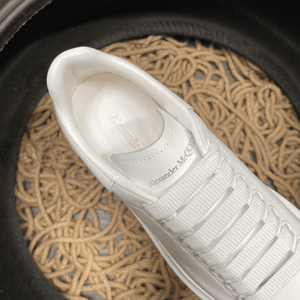 Alexander Mcqueen 43 - prezentare produs