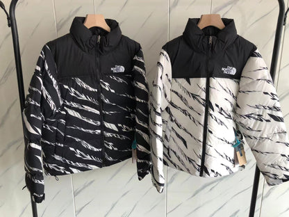The North Face 700 Zebra Pattern - prezentare produs