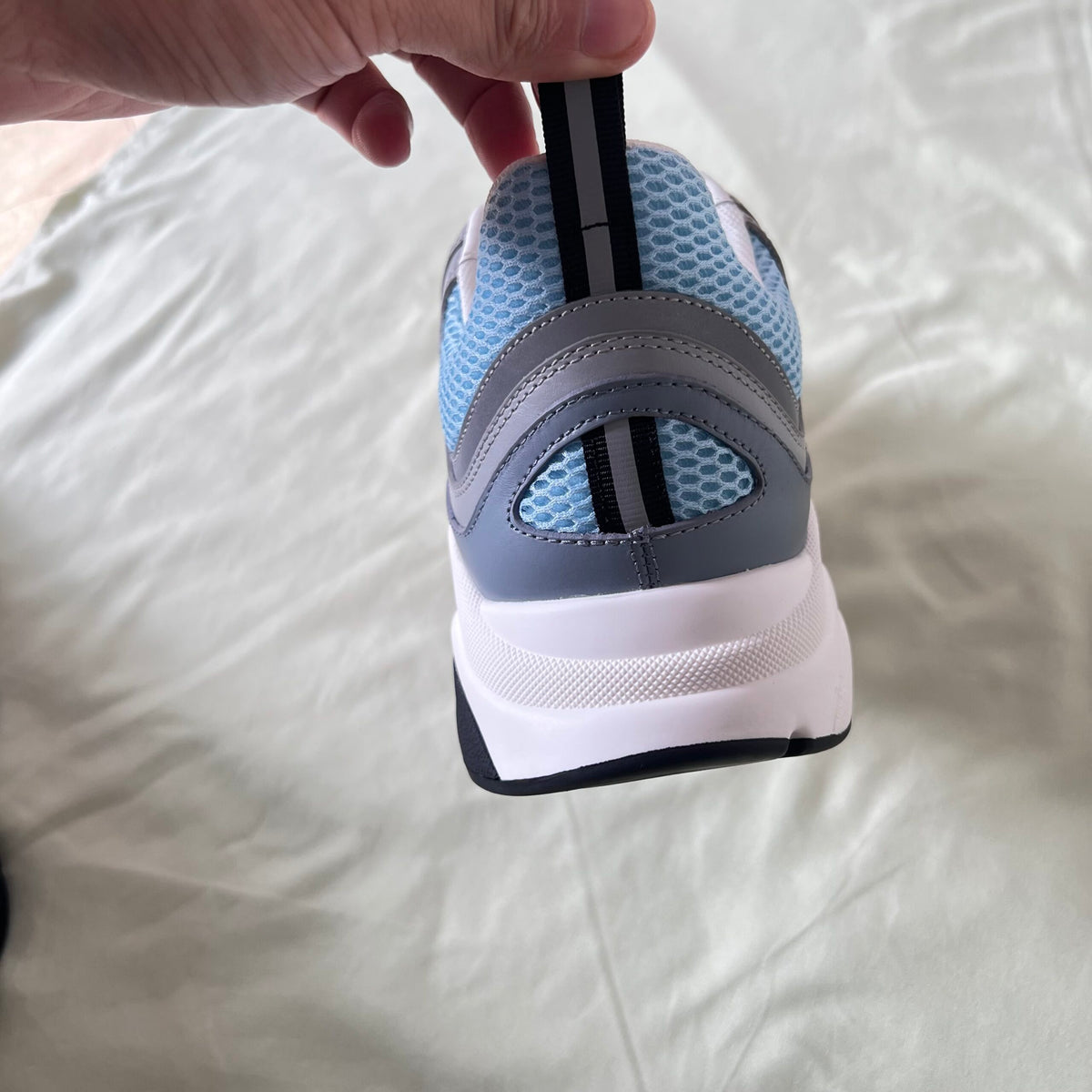 Dior B22 Gri Pantofi sport - prezentare produs