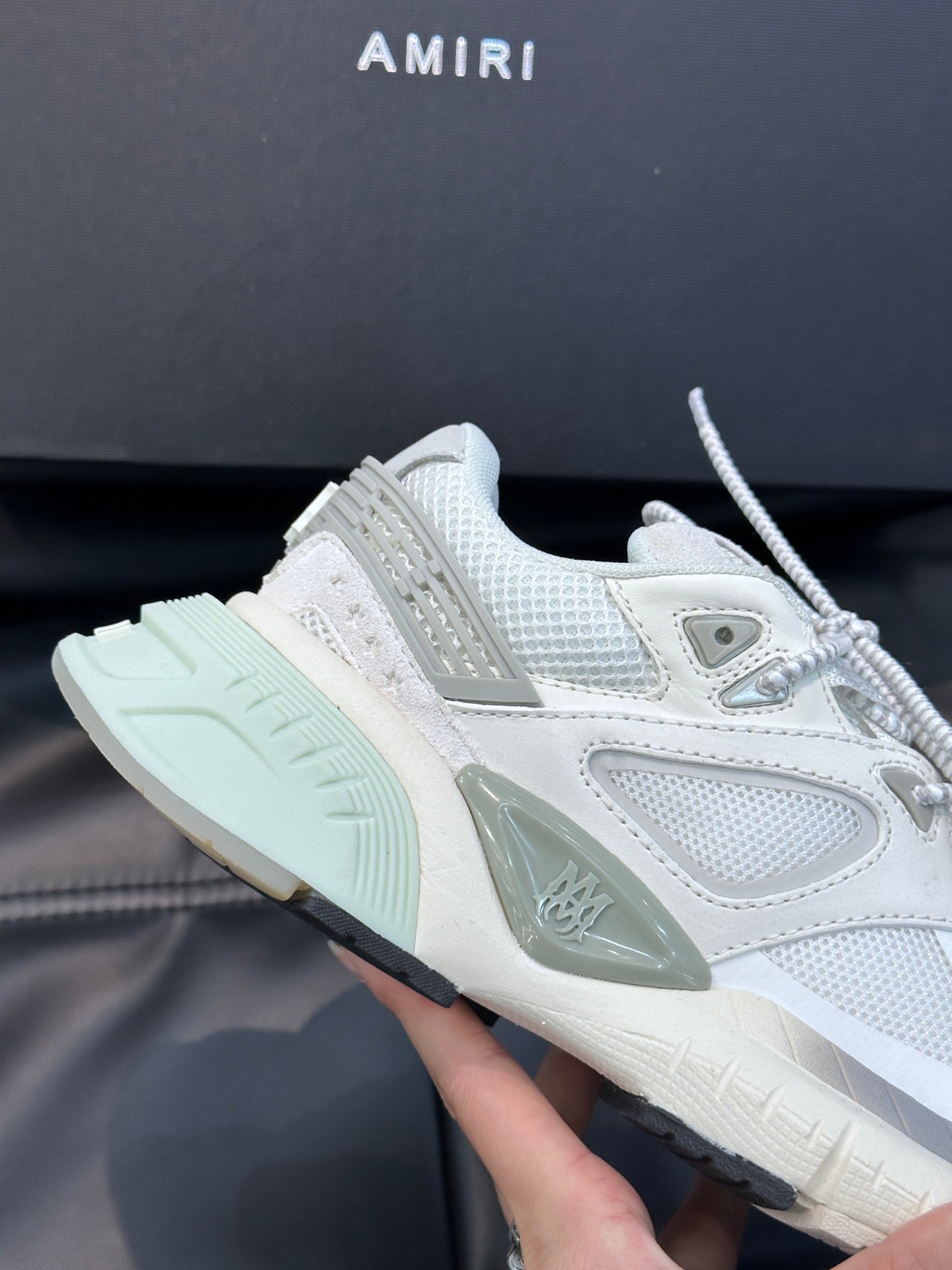 Amiri Runner Alb - prezentare produs