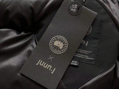 Canada Goose X Juun J Luxury Ediție Mountain Geacă - prezentare produs