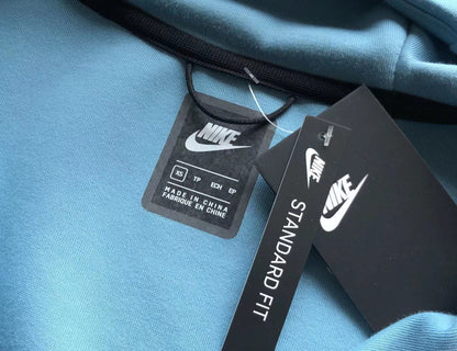 Nike Tech Fleece Albastru Alb Fleece - prezentare produs