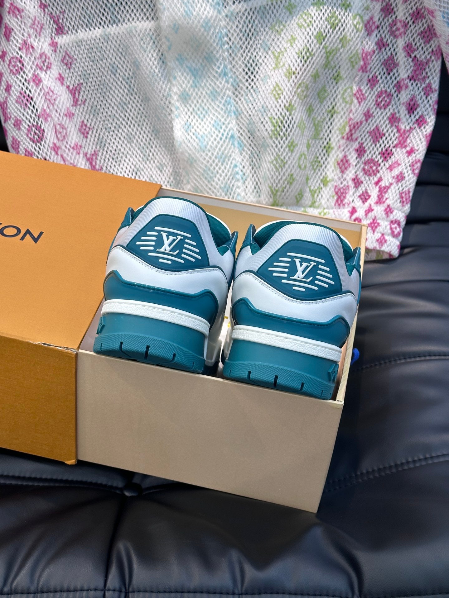 Louis Vuitton LV Trainers Maxi Alb Verde - prezentare produs