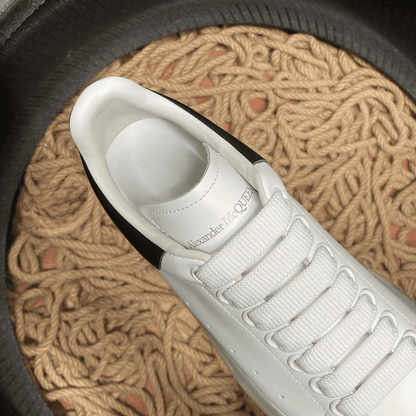 Alexander McQueen Negru Alb Pantofi sport - prezentare produs