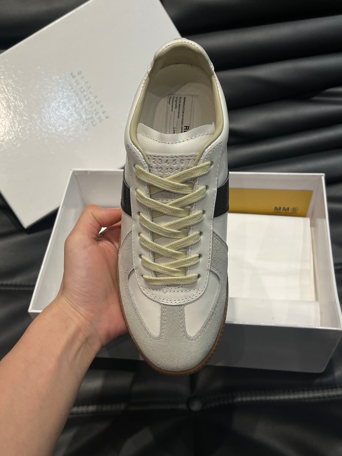 Maison Margiela Trainers Alb Negru - prezentare produs