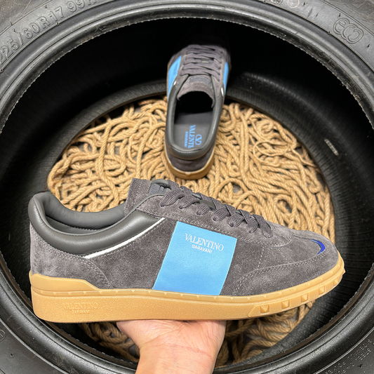 Valentino Upvillage Gri - prezentare produs