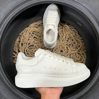 Alexander McQueen Alb Pattern - prezentare produs