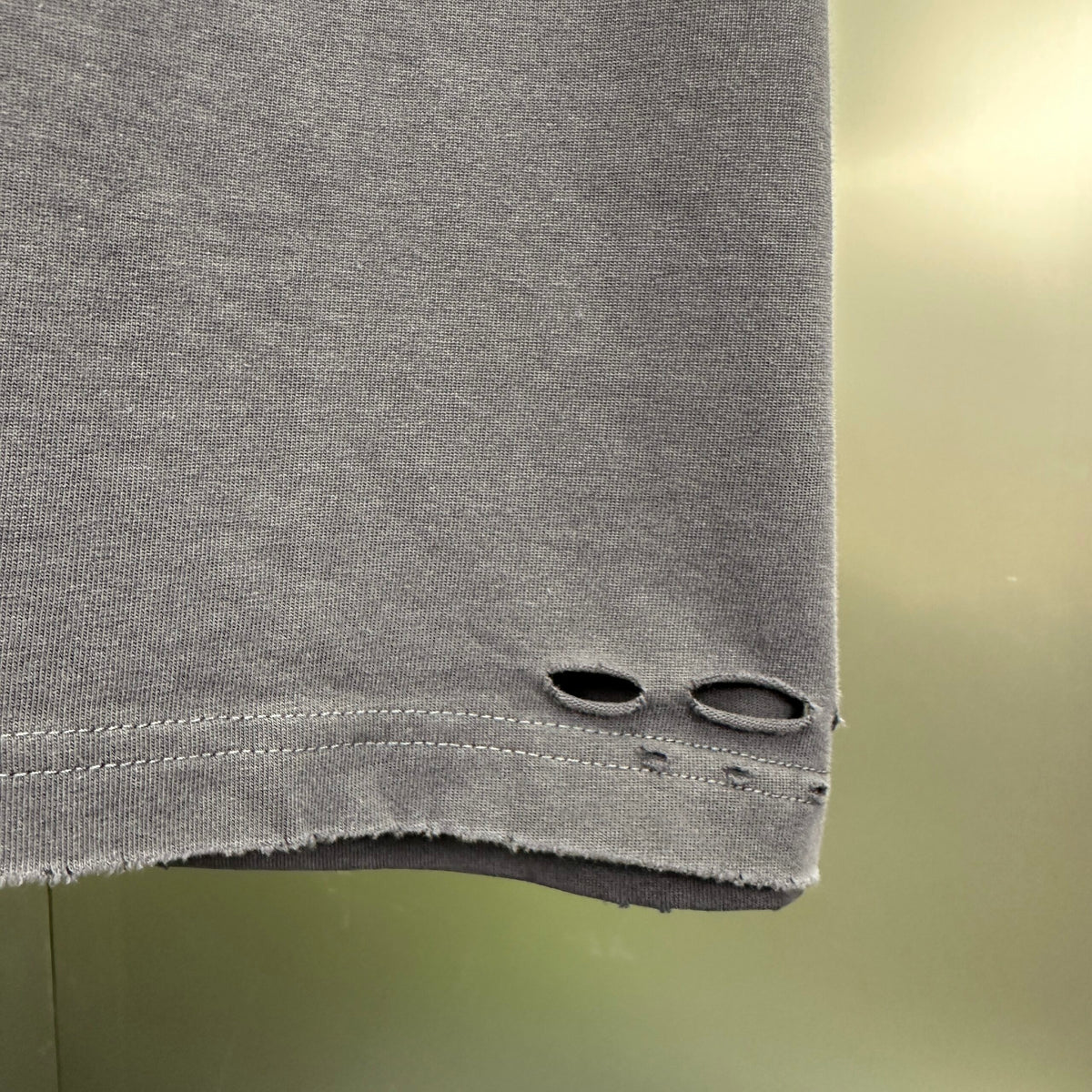 Balenciaga T Cămașă Exclusive - prezentare produs
