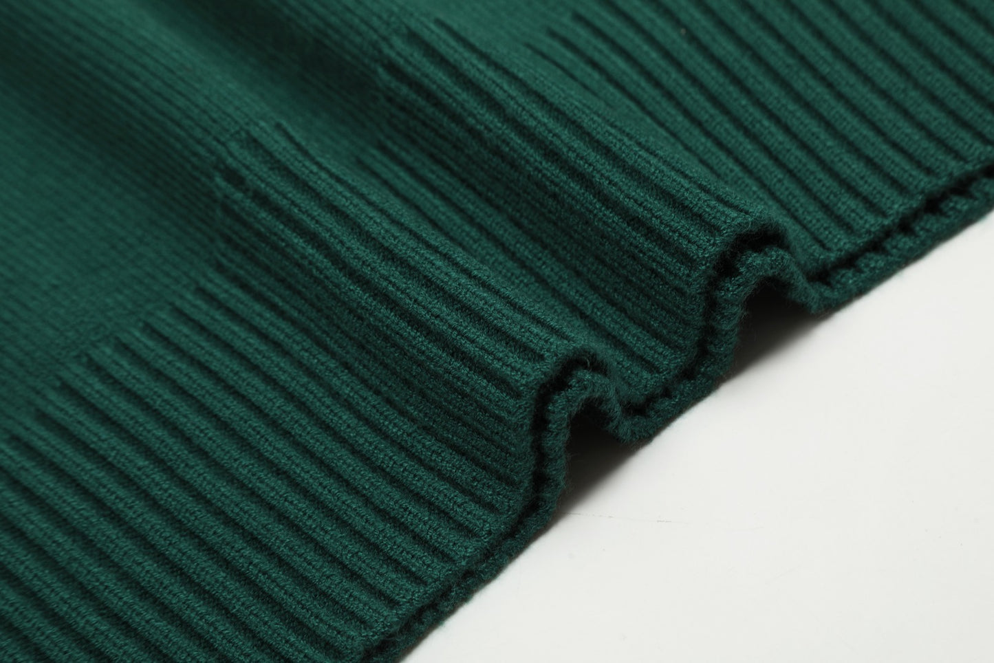 Ami Paris Pulover Verde - prezentare produs
