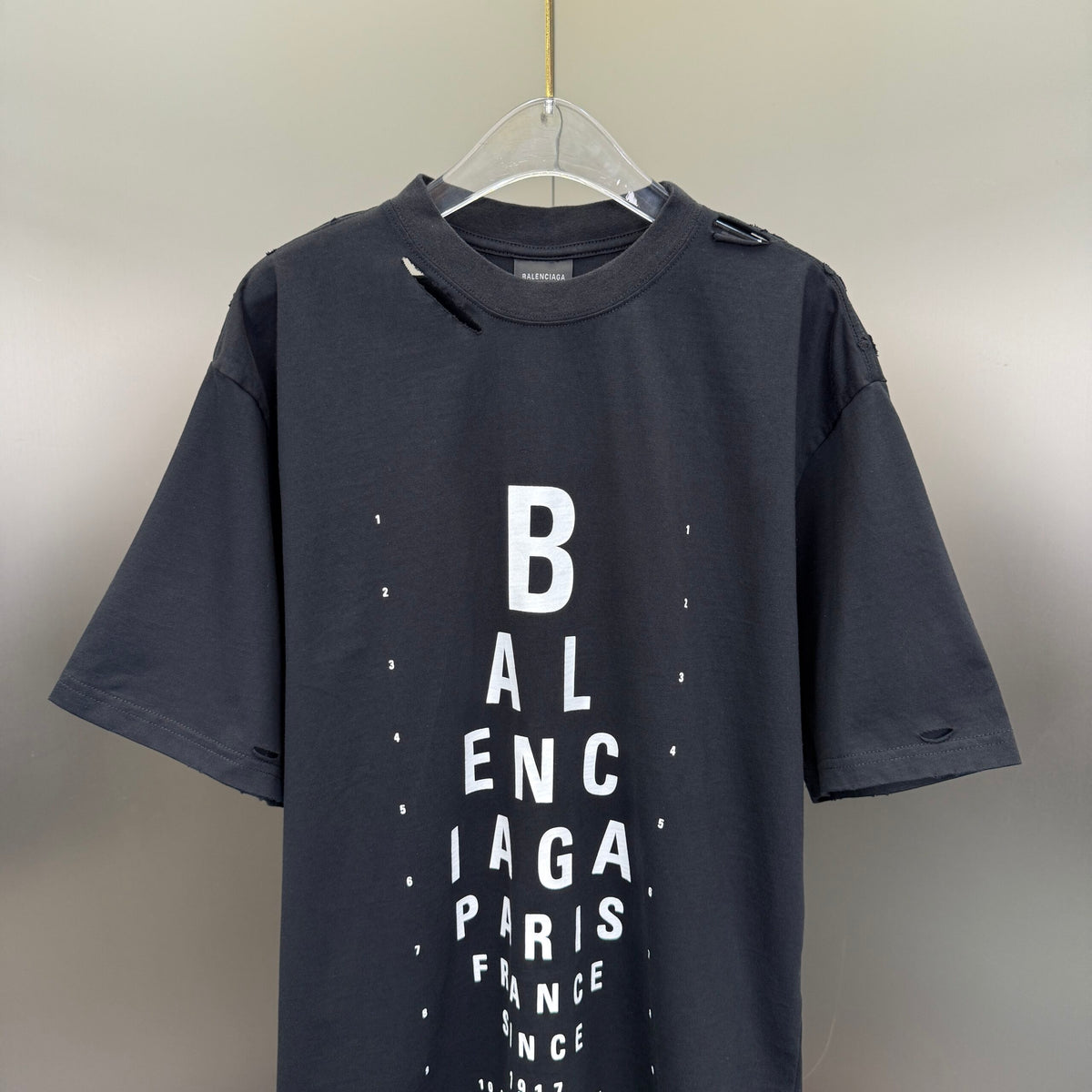 Balenciaga T Cămașă Exclusive - prezentare produs