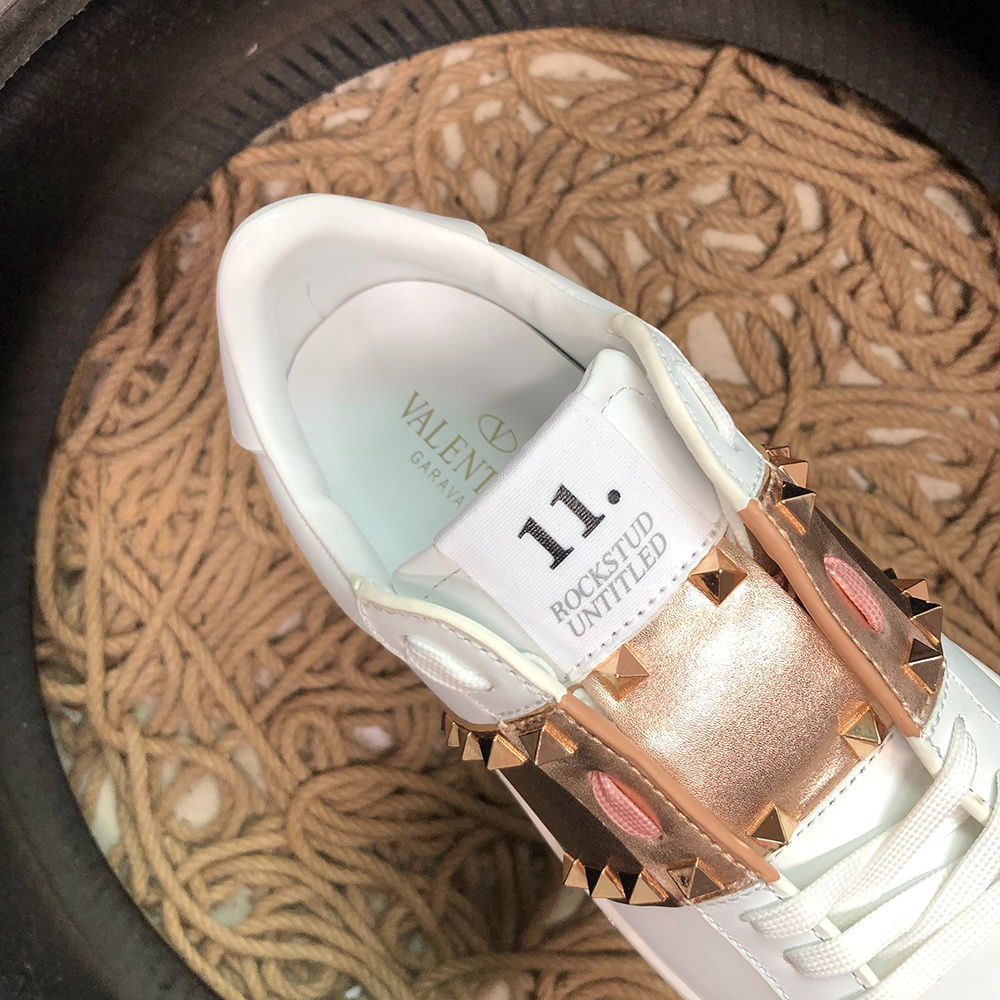 Valentino Rockstud Alb Roz Pantofi sport - prezentare produs