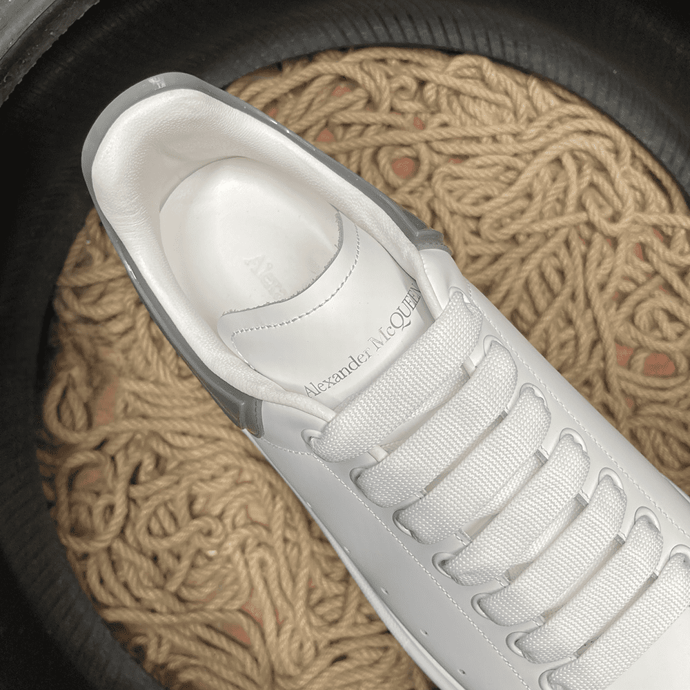 Alexander McQueen Gri Rubber Pantofi sport - prezentare produs