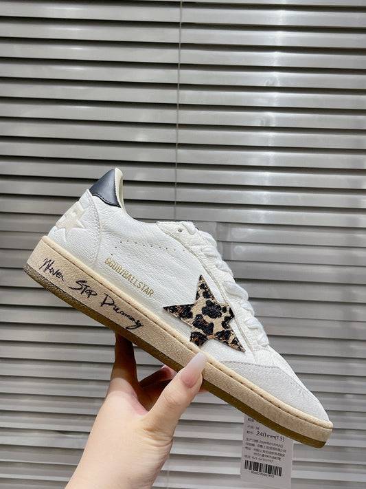Golden Goose Deluxe G16 - prezentare produs