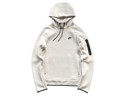 Nike Tech Fleece Hanorac - prezentare produs