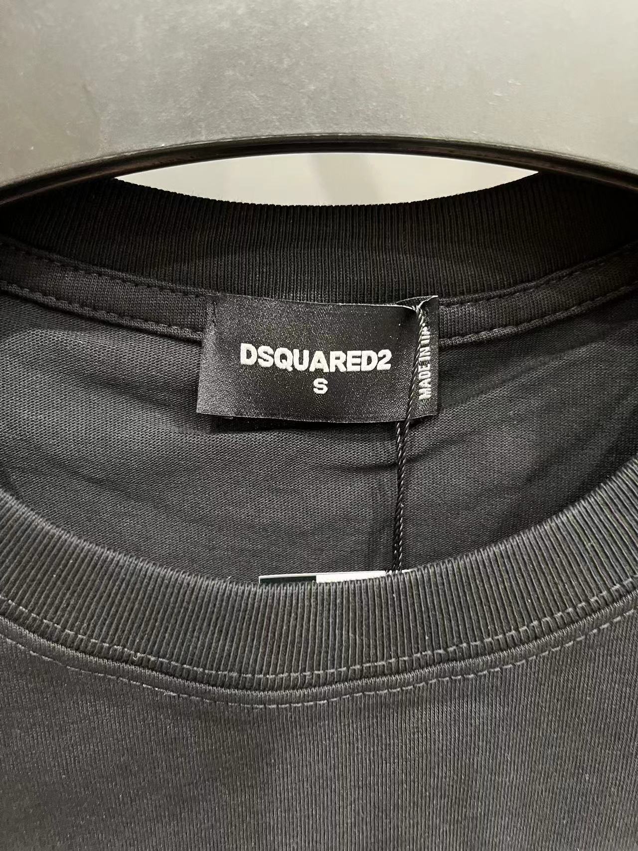 Dsquared2 T Cămașă Dt046 - prezentare produs