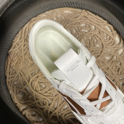 Valentino V7TN Trainers Alb Maro - prezentare produs