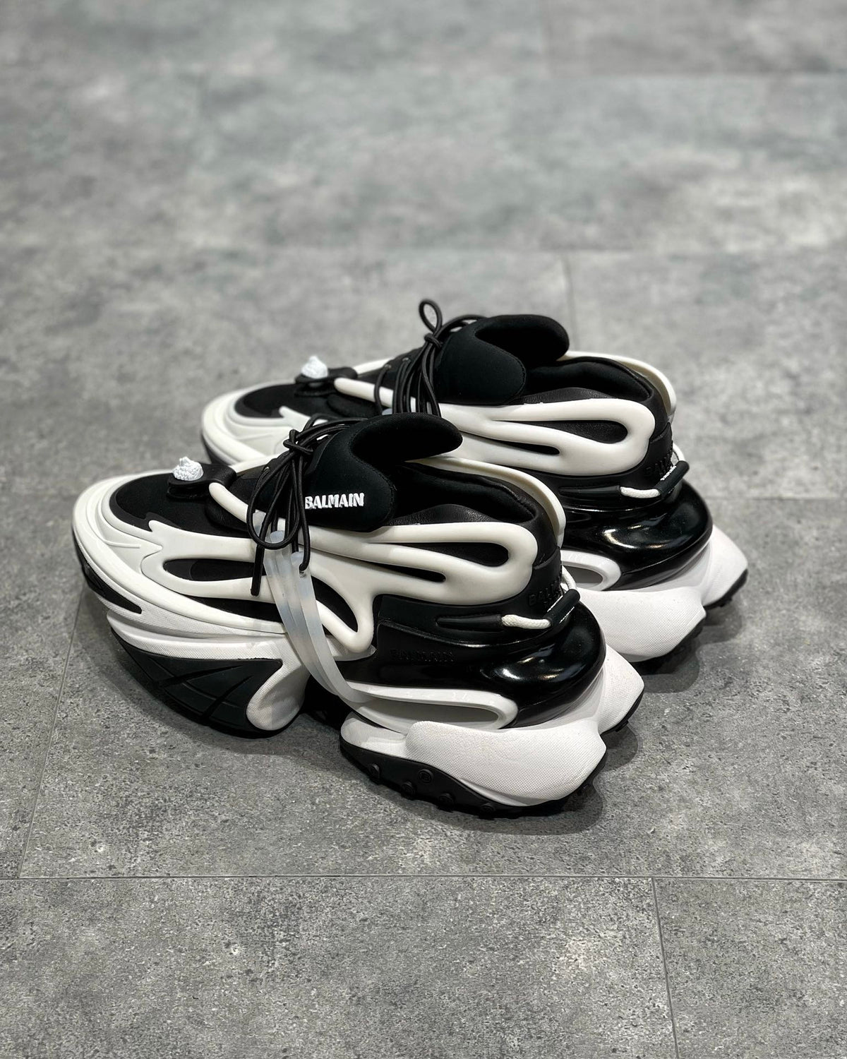 Balmain Unicorn Negru Alb Pantofi sport - prezentare produs