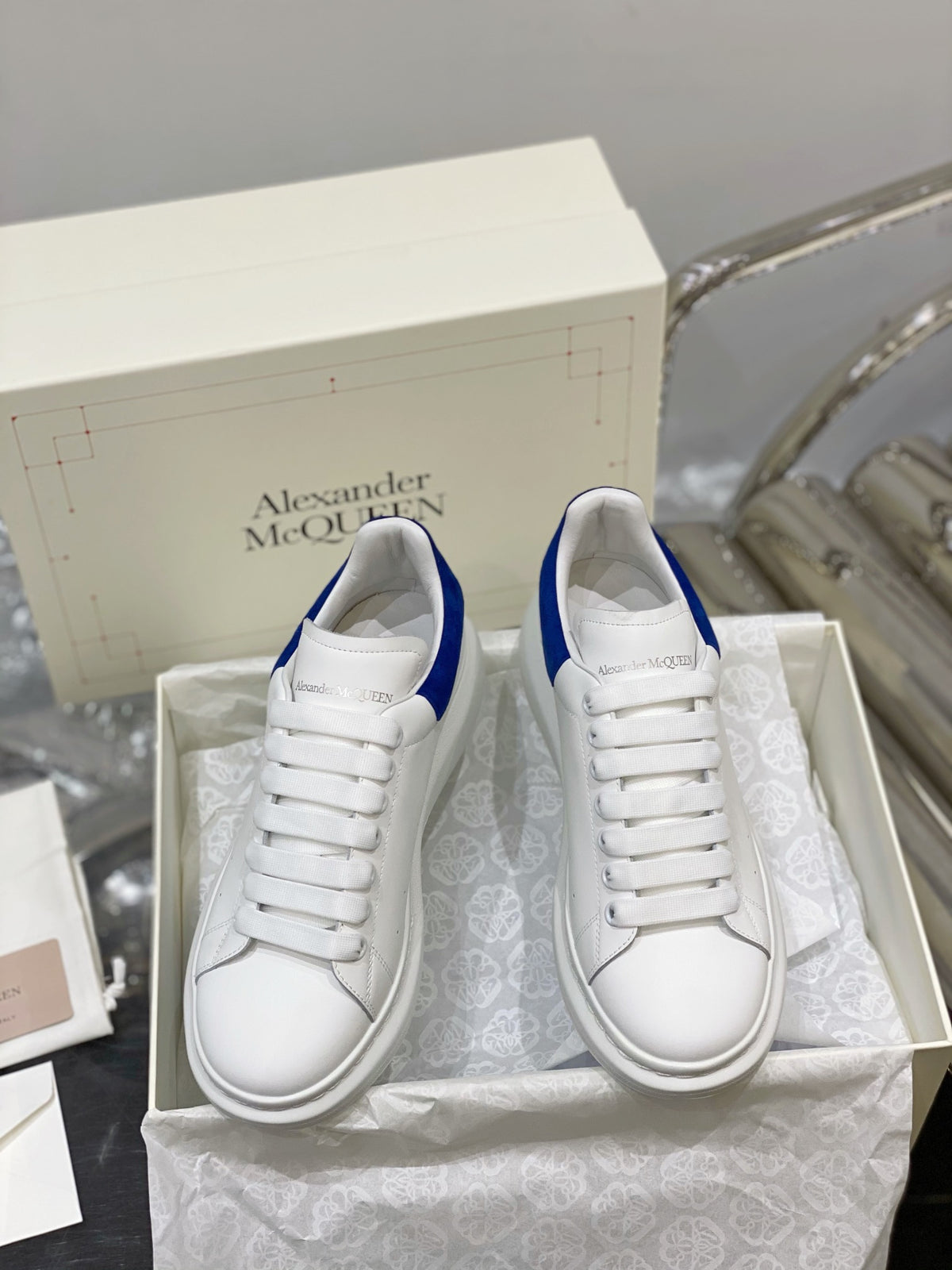 Alexander McQueen Albastru Alb Pantofi sport - prezentare produs