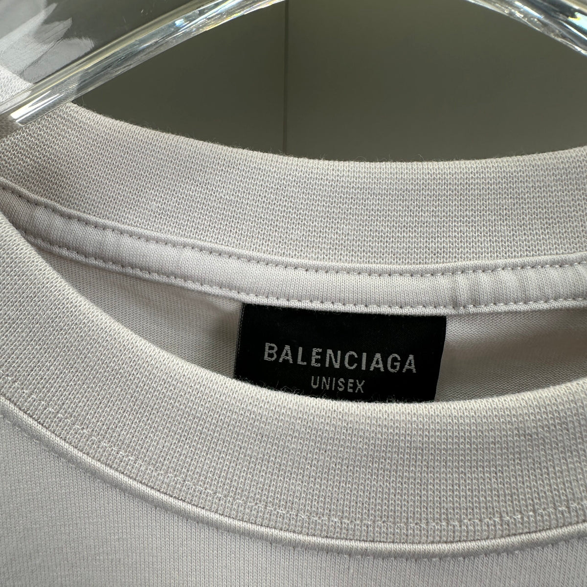 Balenciaga T Cămașă Exclusive - prezentare produs