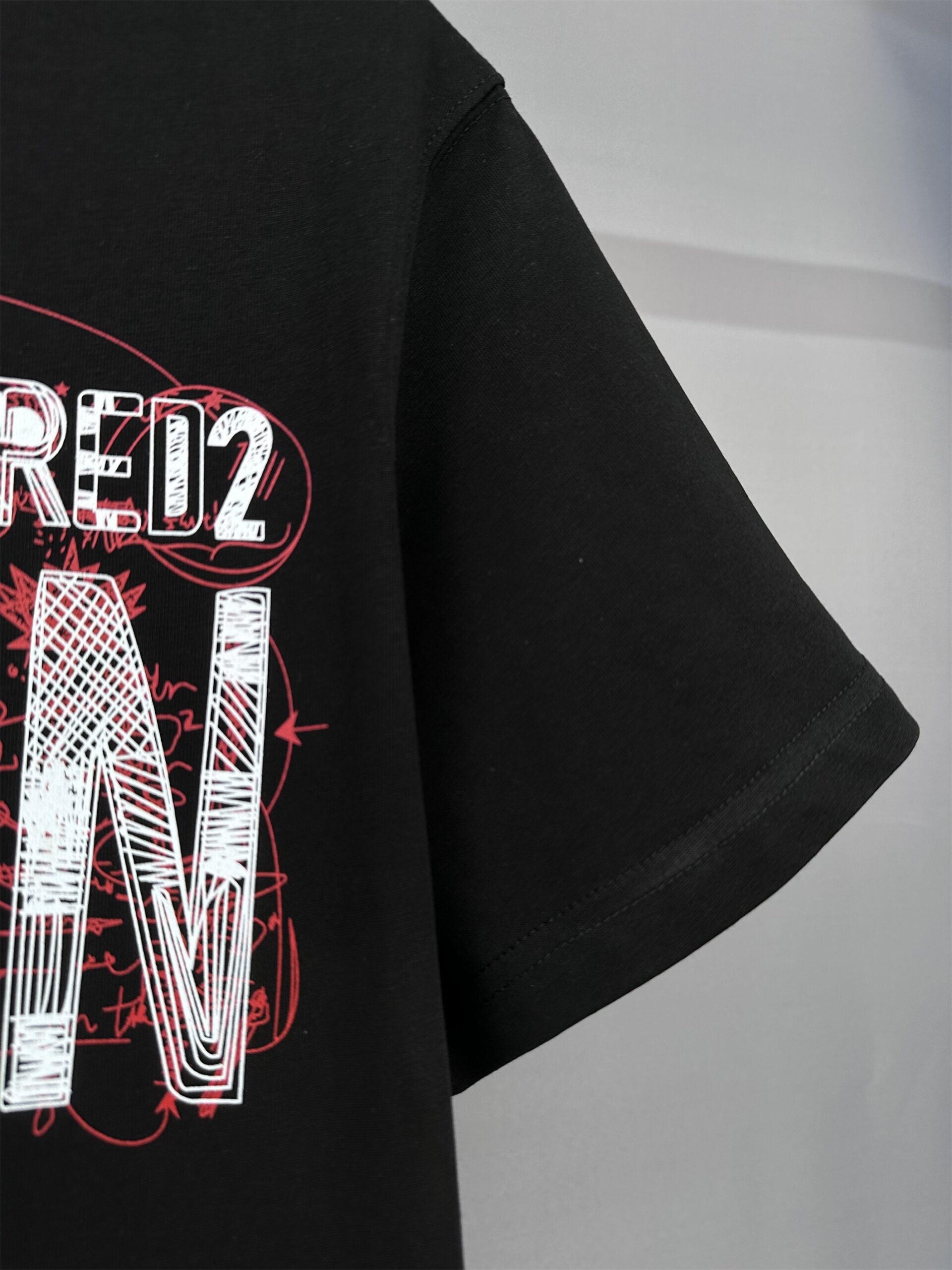 Dsquared2 T Cămașă Dt005 - prezentare produs