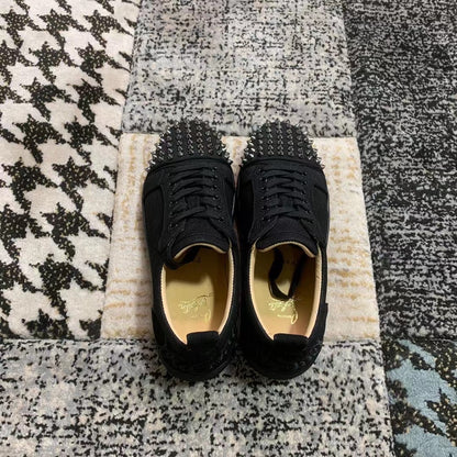 Christian Louboutin Negru Argintiu Spikes Low - prezentare produs