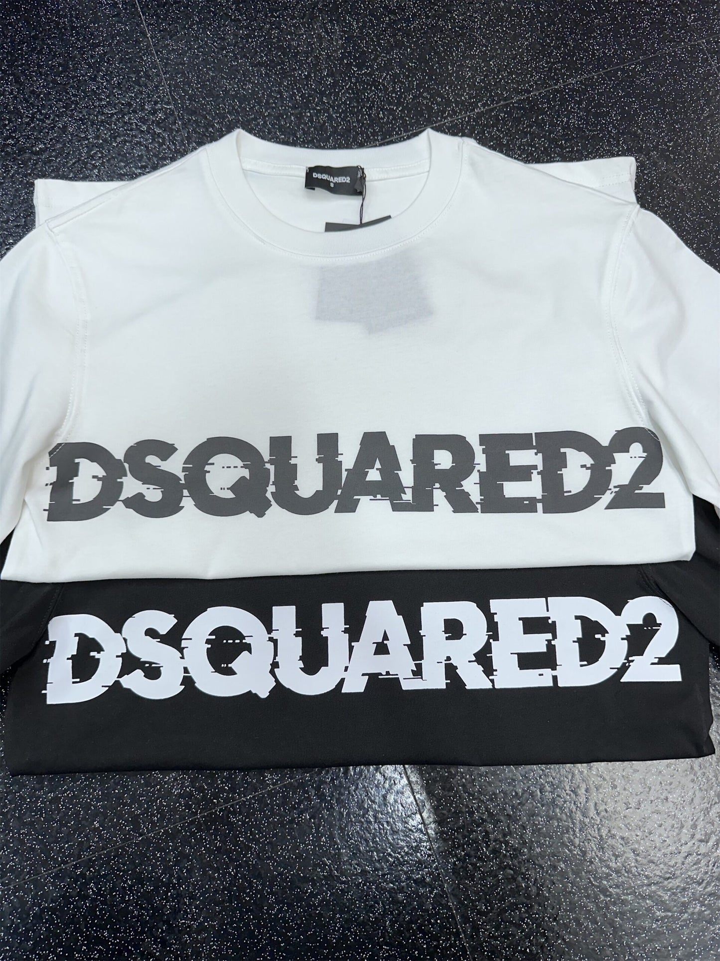 Dsquared2 T Cămașă Dt035 - prezentare produs