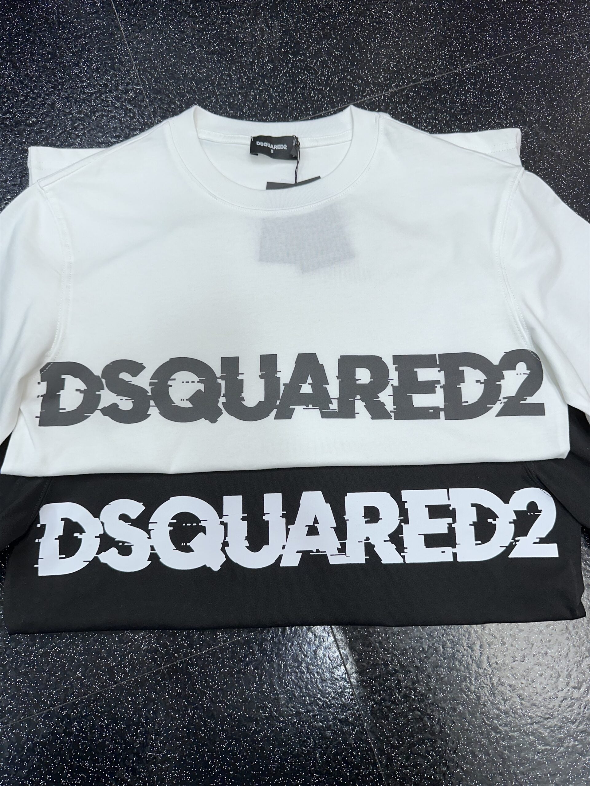 Dsquared2 T Cămașă Dt035 - prezentare produs