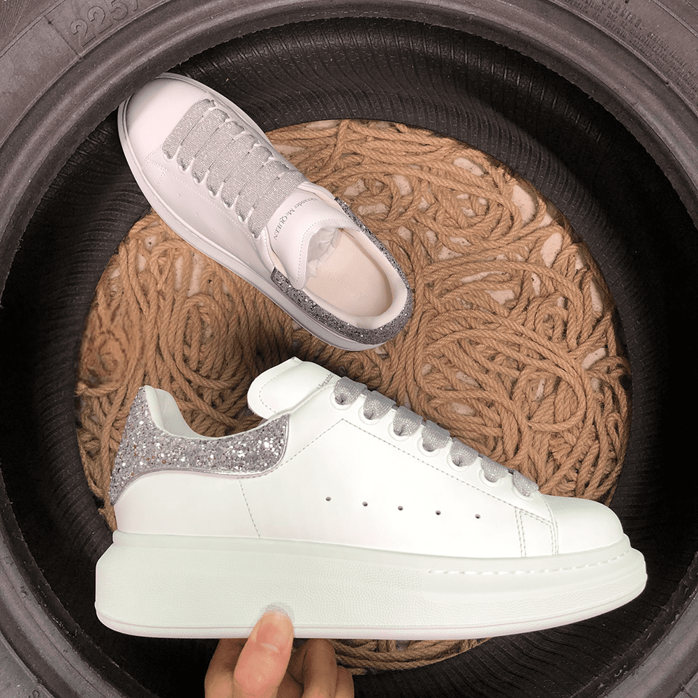 Alexander McQueen Argintiu Glitter - prezentare produs