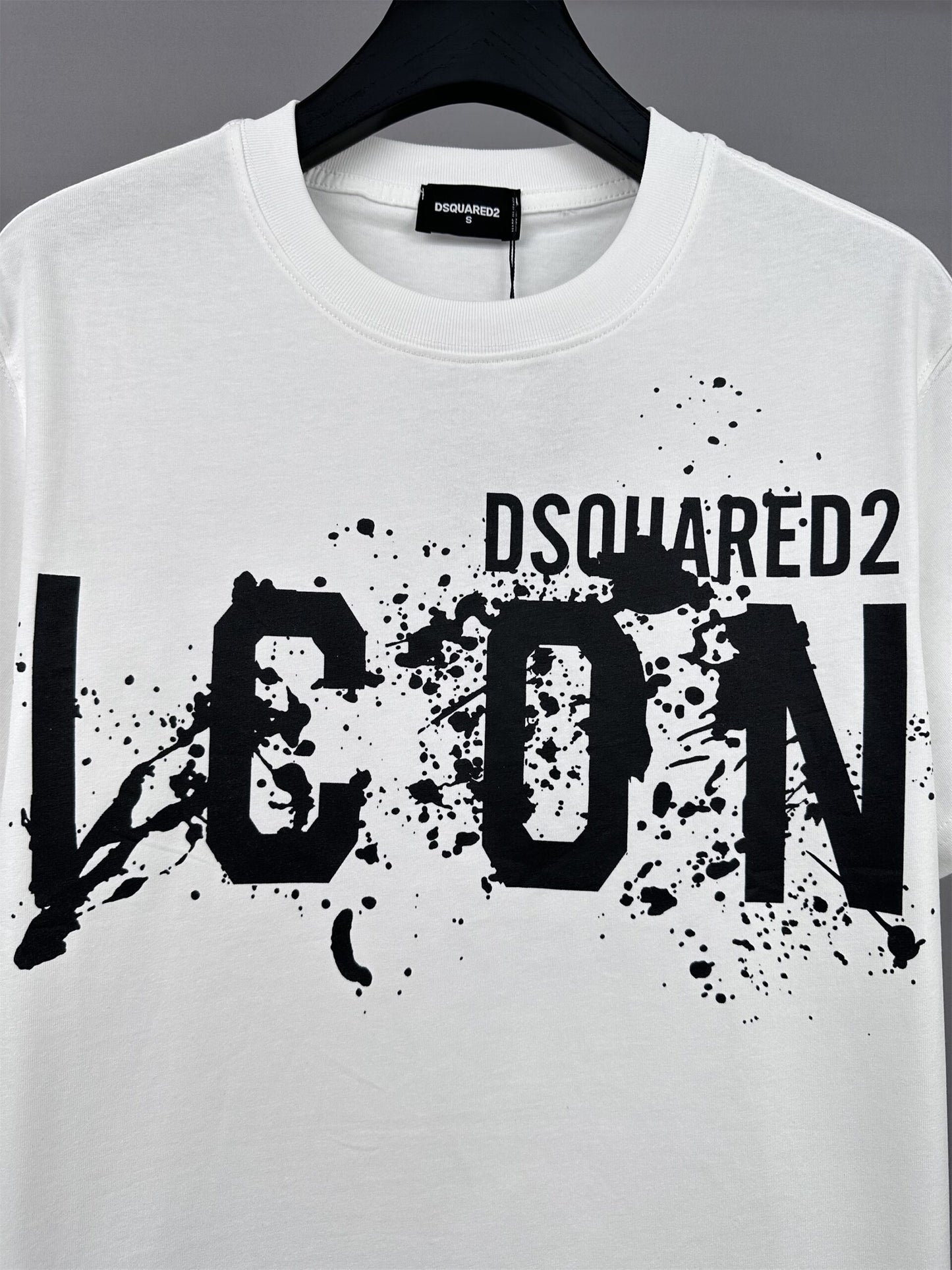 Dsquared2 T Cămașă Dt002 - prezentare produs