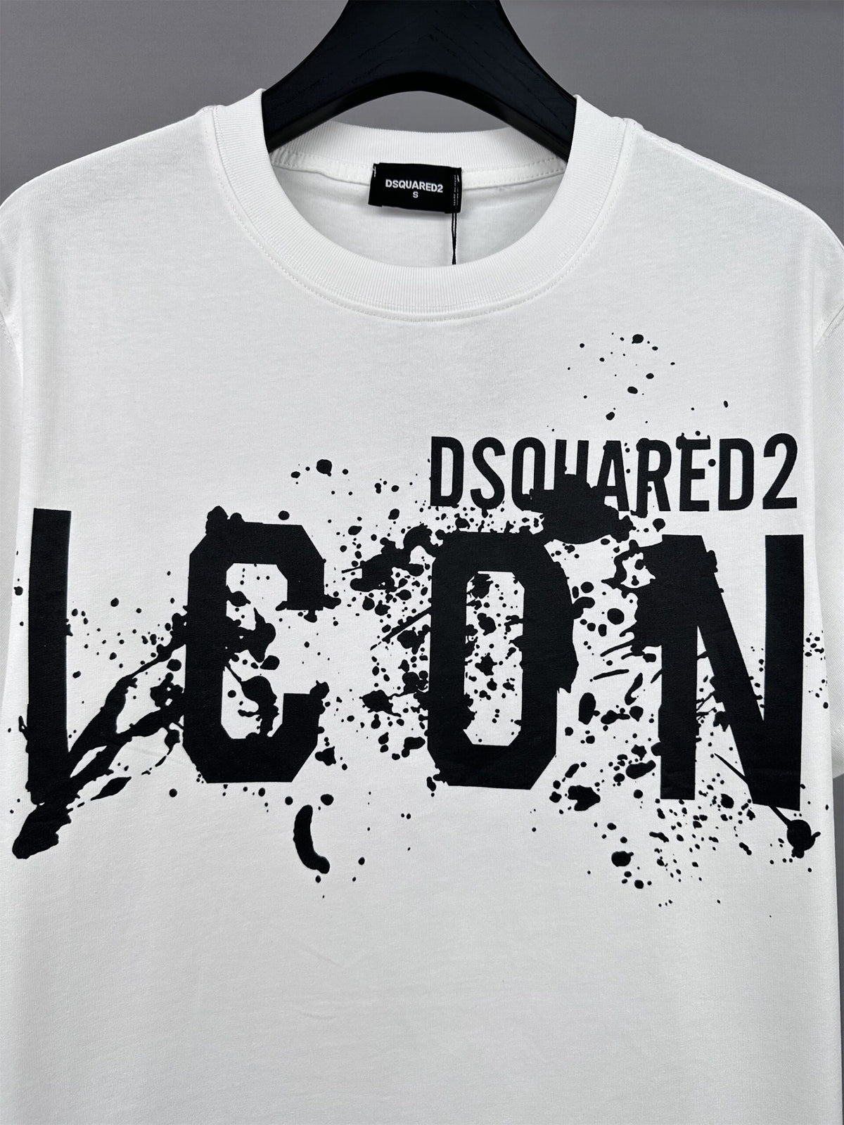 Dsquared2 T Cămașă Dt002 - prezentare produs