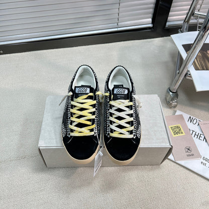 Golden Goose Deluxe G12 Pantofi sport - prezentare produs