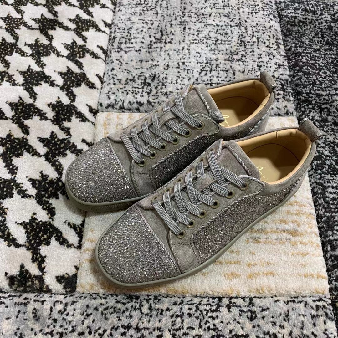 Christian Louboutin Clasic Diamonds Low - prezentare produs
