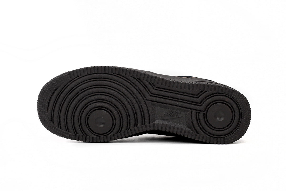Nike Air Force X Supreme Maro Pantofi sport - prezentare produs