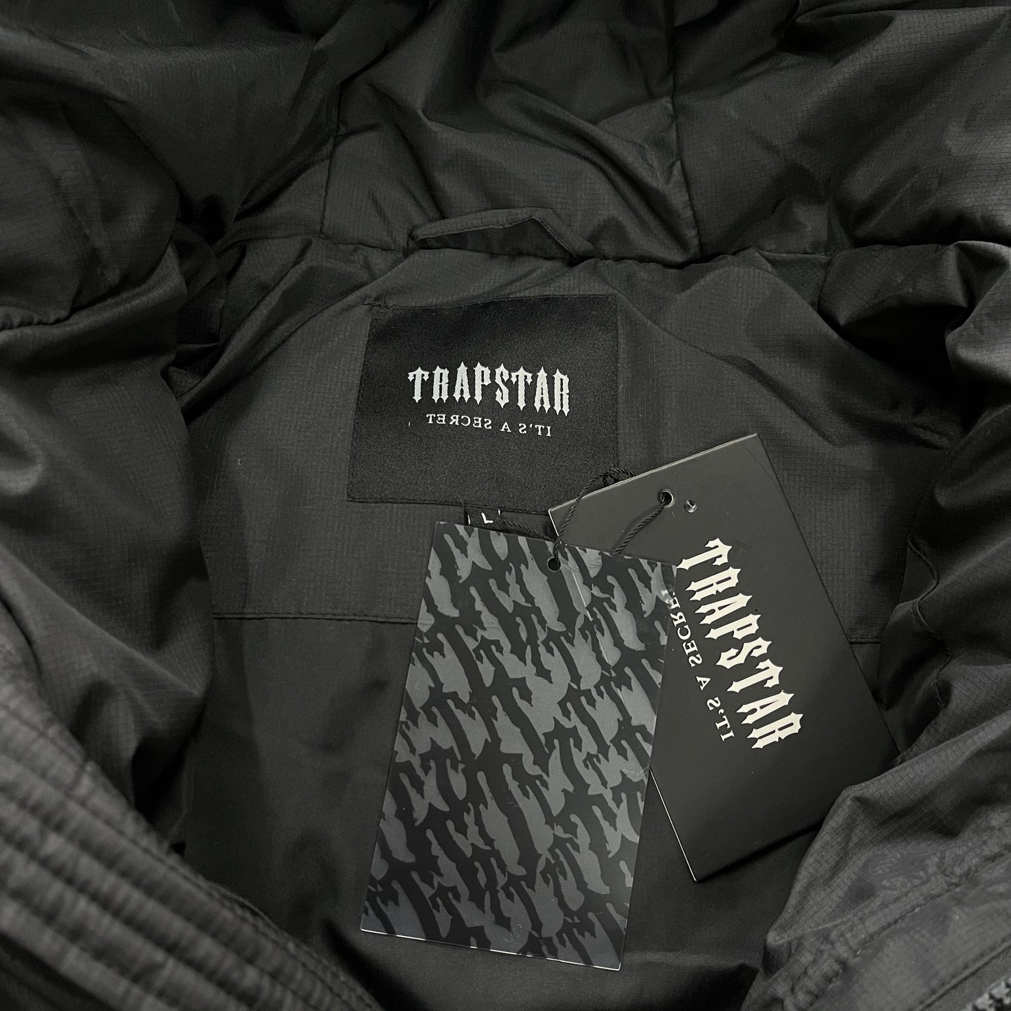 Trapstar Hooded Puffer Geacă Negru - prezentare produs