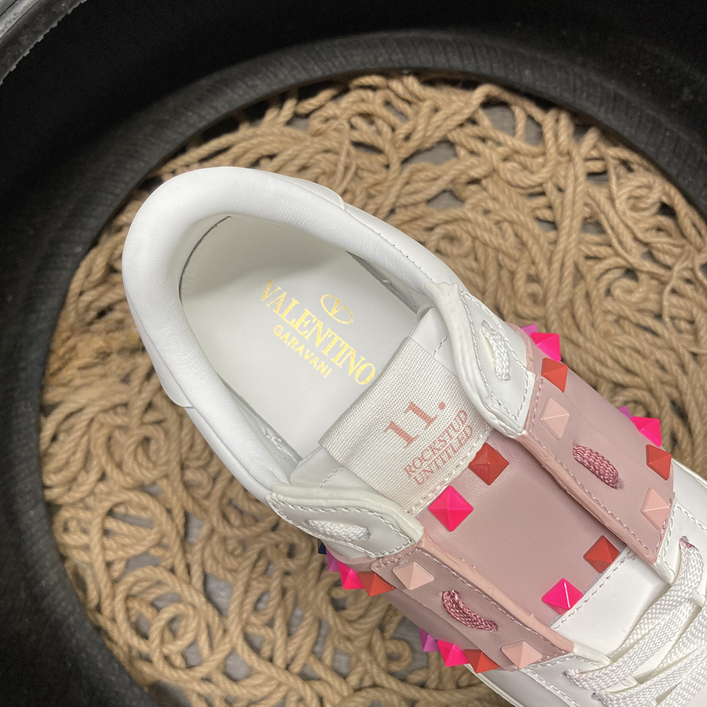 Valentino Rockstud Light Roz Pantofi sport - prezentare produs