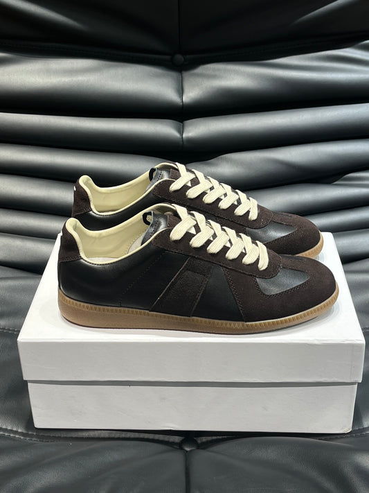 Maison Margiela Pantofi sport Închis Maro - prezentare produs