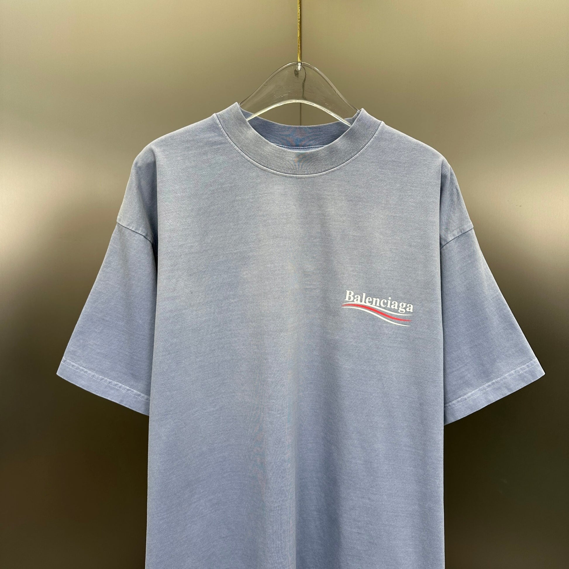 Balenciaga T Cămașă Exclusive - prezentare produs
