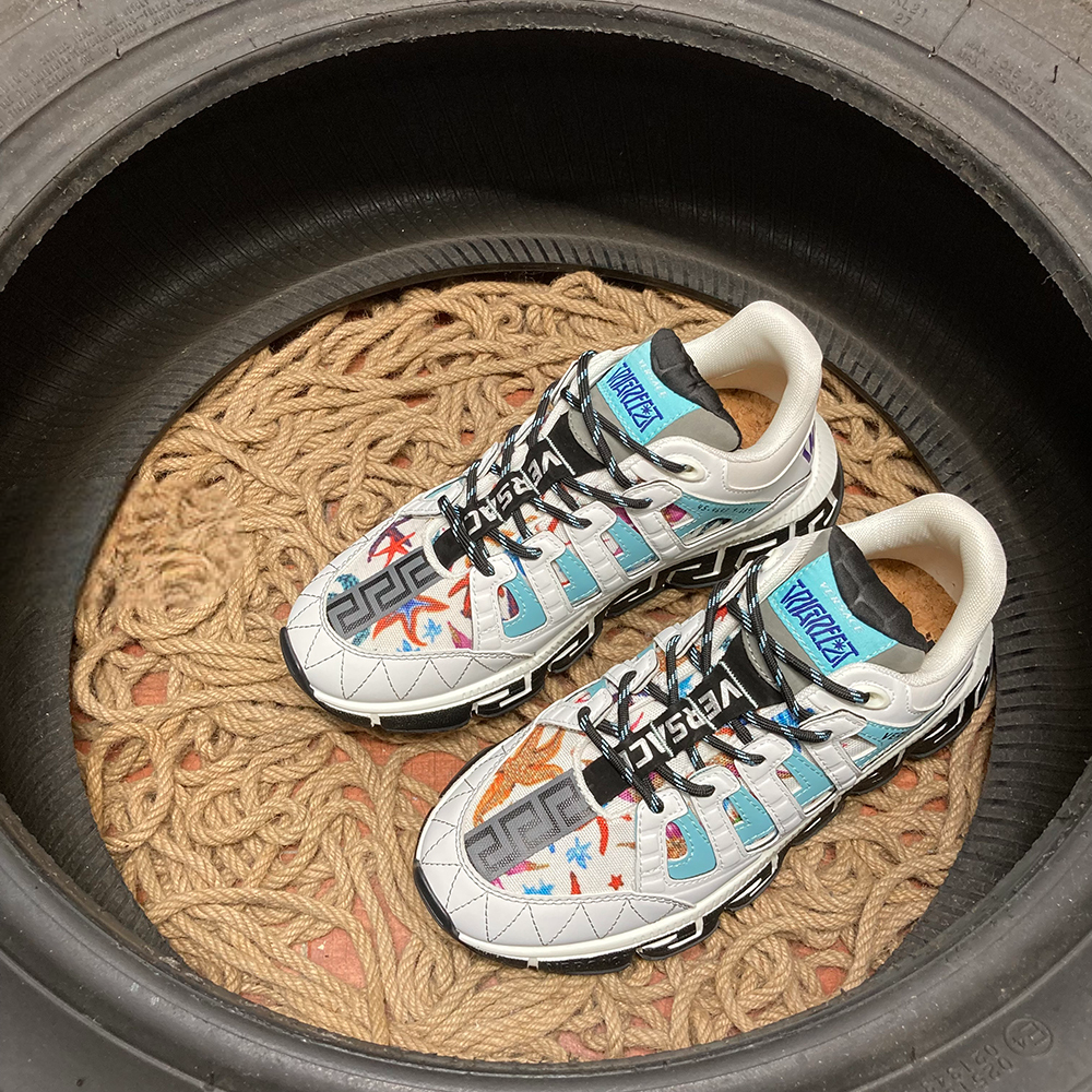 Versace Trigreca V16 Pantofi sport - prezentare produs