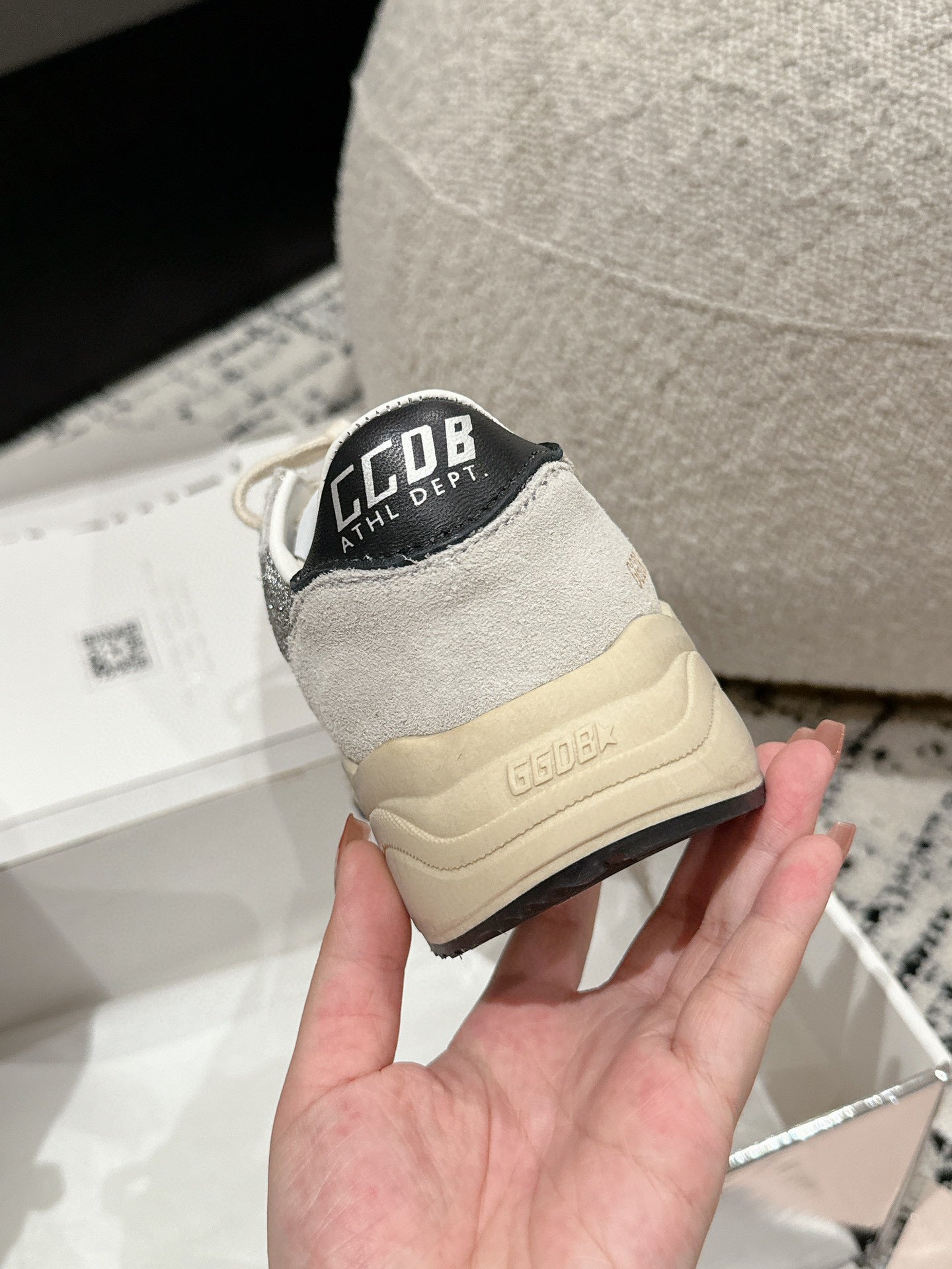 Golden Goose Deluxe G13 Pantofi sport - prezentare produs