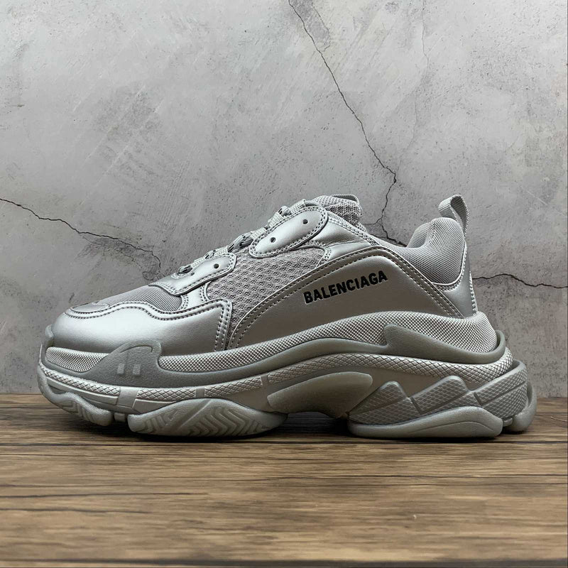Balenciaga Triple S Argintiu - prezentare produs