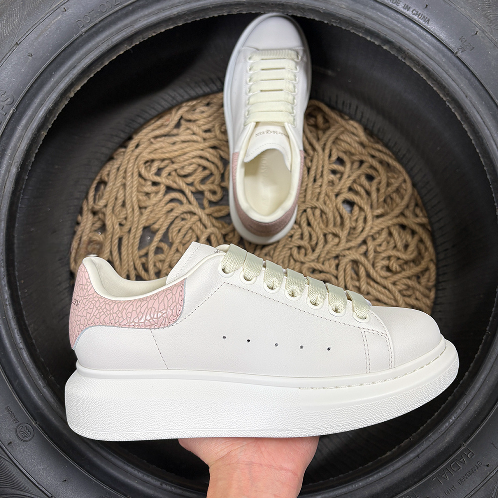 Alexander McQueen Roz - prezentare produs